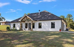10374 State Hwy 204, Cushing, TX 75760