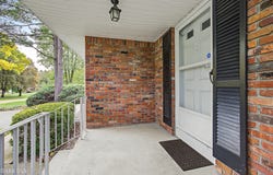 1279 Windemere Court, Niskayuna, NY 12309