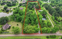 327 Clarkdell Road, Canton, MS 39046