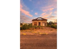 504 W Waco St, Marfa, TX 79843