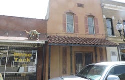 239 S MAIN ST, WALDRON, AR 72958