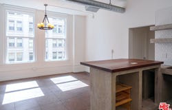 215 W 7th St, Los Angeles, CA 90014