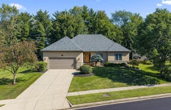 6016 Nicholas Glen, Columbus, OH 43213
