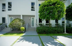 9165 NW 33rd St, Doral, FL 33172