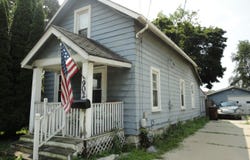 902 E Elm Street, Monroe, MI 48162