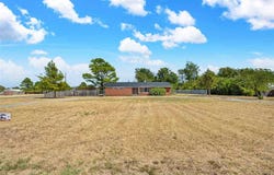 500 E Iowa St, Walters, OK
