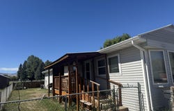 945 Riverview Drive, Lander, WY 82520