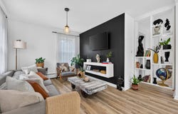 688 Chester, Elgin, IL 60120