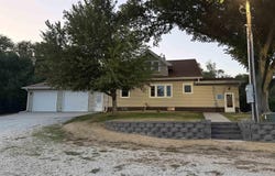 651 County Road 9, Oakland, NE 68045