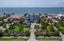 6526 SURFSIDE Boulevard, APOLLO BEACH, FL 33572