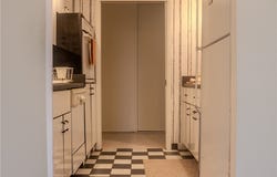 5600 Munhall Rd, Squirrel Hill, PA 15217