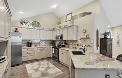 100 Stonegate Drive, Pataskala, OH 43062