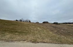 2109 Potenza Drive, Asbury, IA 52002