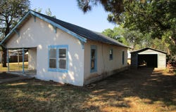 205 N Donald Street, Seymour, TX 76380