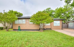703 N 3rd Street, Ballinger, TX 76821
