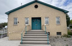 402 S 7th St E, Riverton, WY 82501