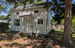 420 N Maple Street, Ithaca, MI 48847