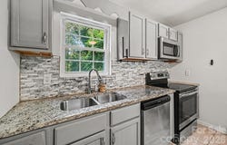 925 S Chestnut Street, Gastonia, NC 28054