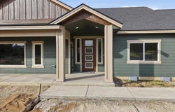 31910 N Zander Ln, Chattaroy, WA 99003