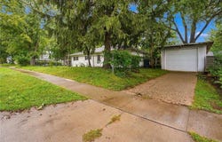 1400 Deforest Avenue, Iowa City, IA 52240