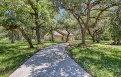 382 Arboles Ct, ConCan, TX 78838