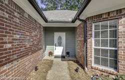 138 Chestnut Drive, Brandon, MS 39047