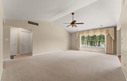 901 Veterans Lane, Crown Point, IN 46307