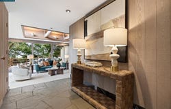 521 Tahos Rd, Orinda, CA 94563