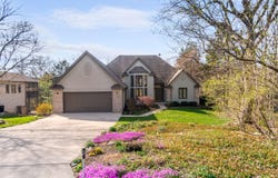 917 Silver Bluff Circle, Branson West, MO 65737