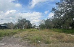 307 Burton Street lot: 12,13, Woodsboro, TX 78393