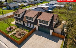 212 PARK St, Riddle, OR 97469