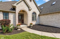 710 Willow Pointe S Drive, Plainfield, IN 46168