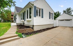 2221 Grand Boulevard, Cedar Falls, IA 50613