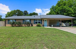 1113 Airline Dr, Marshall, TX 75672