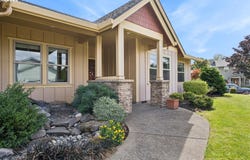 1277 ROBERT St, Woodburn, OR 97071