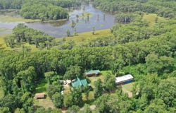 535 Jackson Arms Road, Karnack, TX 75661
