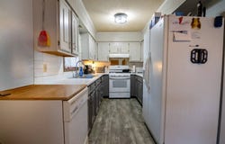 516 W 6th St, Cameron, MO 64429