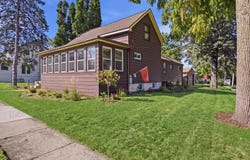 493 E Exchange Street, Sycamore, IL 60178