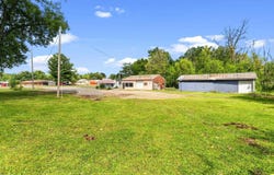 7352 N Dort Highway, Mount Morris, MI 48458
