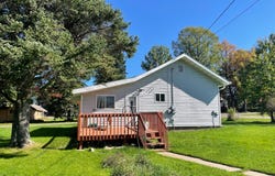 484 8TH AVE S, Park Falls, WI 54552