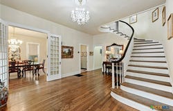 403 E Bowie Street, Luling, TX 78648