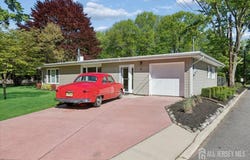 1 Cedar Court, Roosevelt, NJ 08555