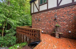 2490 TREE HOUSE Drive, WOODBRIDGE, VA 22192