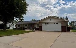 825 E Delaware, Grand Island, NE 68801