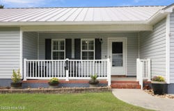 107 Fodder Drive, Hubert, NC 28539
