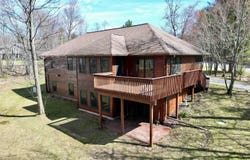 70 David Drive, Marquette, MI 49855