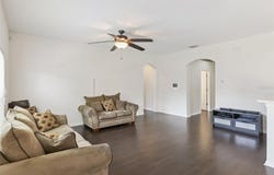 725 STAR POINTE Drive, SEFFNER, FL 33584