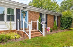 1103 E 7th St, Roanoke Rapids, NC 27870