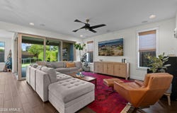 2916 E TINA Drive, Phoenix, AZ 85050