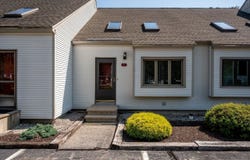 202 Route 27, Raymond, NH 03077